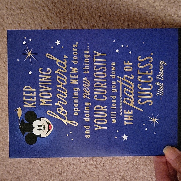 2 Hallmark Cards - Picture 2 of 5